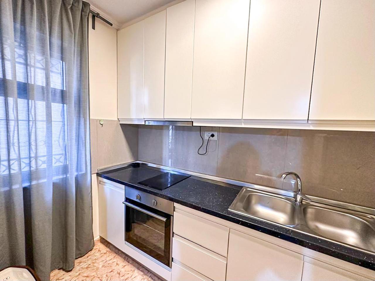 Grand Park 2Br Apartment 地拉那 外观 照片